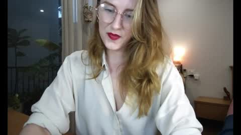 Suki online show from July 9, 11:12 am