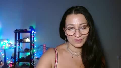 GinaONeon online show from October 9, 8:02 pm