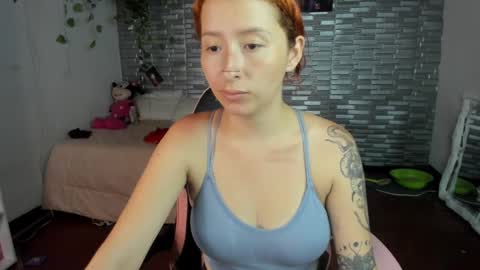 Snapshot of ginger_sweetty chatting on September 18, 2:10 am Ginger online show from September 18, 2:10 am