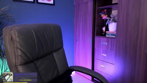 Ginnaa online show from November 26, 7:04 pm