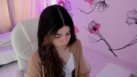 Kendall online show from April 17, 1:57 pm