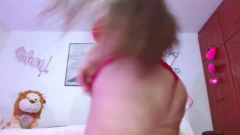 giorgina_montiere online show from March 25, 11:18 pm