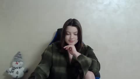 Snapshot of girl_leya chatting on December 26, 11:13 pm girl_leya online show from December 26, 11:13 pm