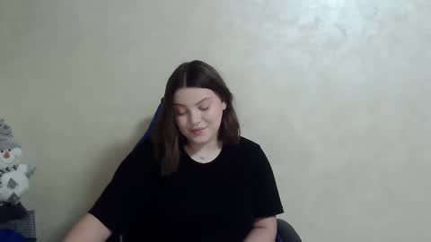 Snapshot of girl_leya chatting on December 11, 11:21 pm girl_leya online show from December 11, 11:21 pm