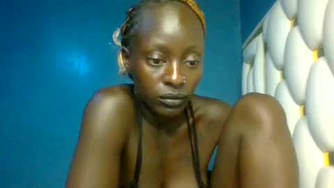 girl_shani online show from July 8, 8:55 pm