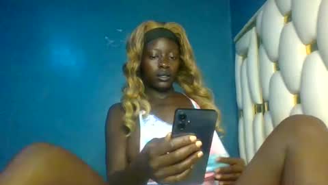 girl_shani online show from July 14, 2:05 am