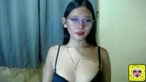 girl_sweetstacyxoxo online show from April 19, 2:39 pm