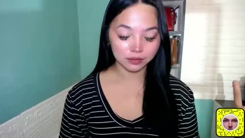 Rhaine online show from March 25, 6:00 pm