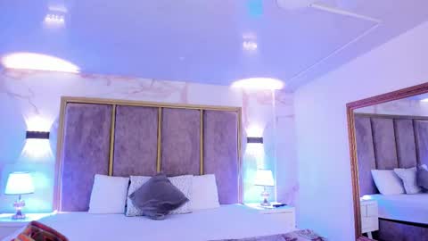     online show from November 16, 12:16 pm