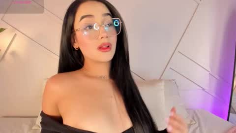 GisellePalmer  online show from December 19, 6:33 pm