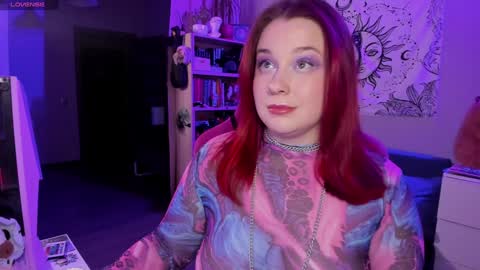 Snapshot of gitera_ chatting on January 20, 8:07 pm AlexaMillis online show from January 20, 8:07 pm