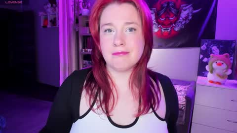 Snapshot of gitera_ chatting on September 14, 7:12 pm AlexaMillis online show from September 14, 7:12 pm