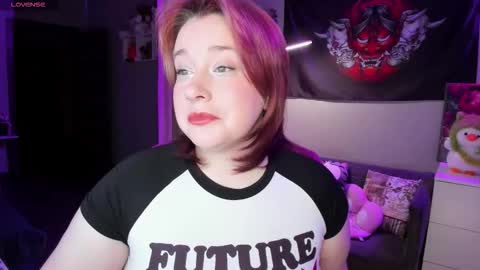 Snapshot of gitera_ chatting on October 18, 9:16 pm AlexaMillis online show from October 18, 9:16 pm