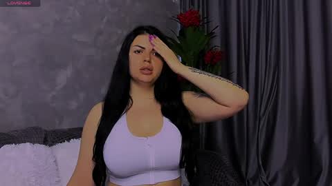 Giulia online show from May 12, 3:48 am