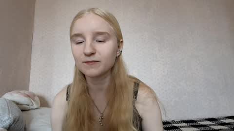 Laura online show from April 3, 10:13 am