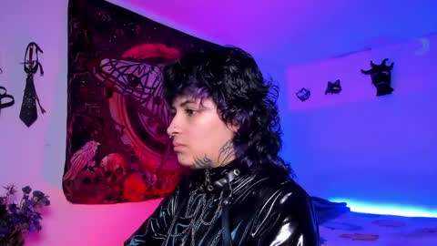 NYX online show from April 18, 10:53 pm