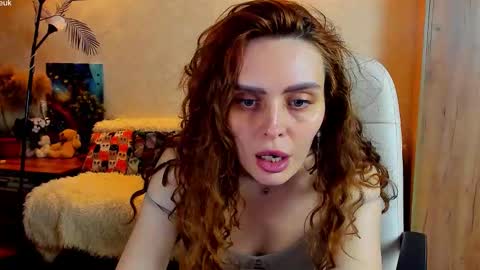 Gloria Wood online show from March 8, 8:13 pm