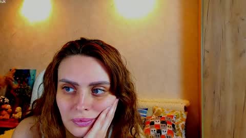 Gloria Wood online show from April 3, 7:56 pm