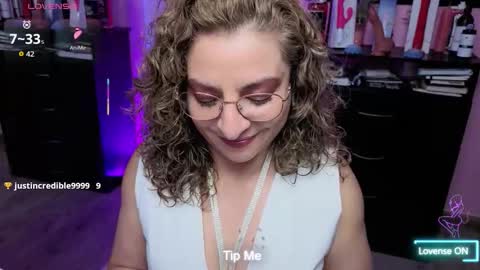 Snapshot of gloriacrespo chatting on October 4, 11:31 pm gloriacrespo online show from October 4, 11:31 pm