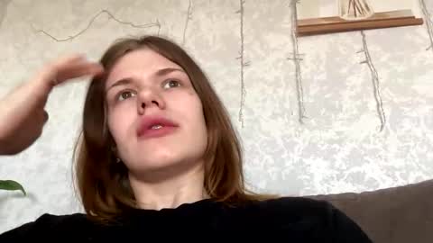  Roxy  online show from April 26, 12:25 pm