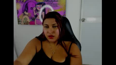 goddess_of_sissys online show from April 19, 4:56 am