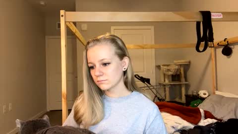 feyaa22 online show from January 13, 1:06 pm