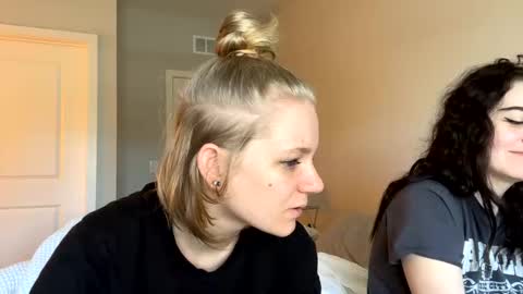 feyaa22 online show from January 27, 4:43 pm