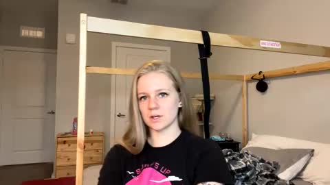 feyaa22 online show from January 23, 4:27 pm