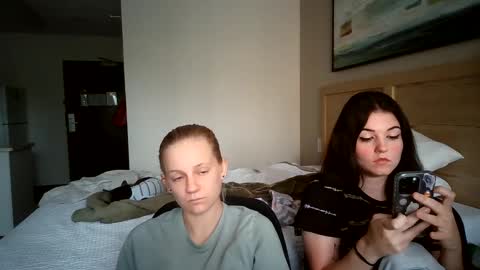 feyaa22 online show from September 12, 4:47 pm