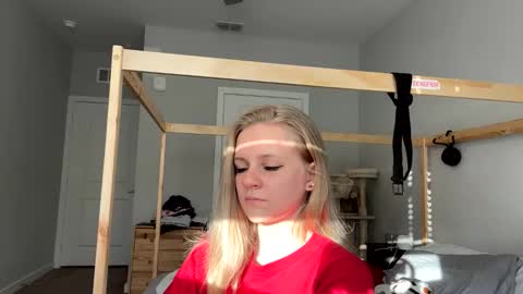 feyaa22 online show from January 15, 1:20 pm