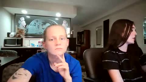 feyaa22 online show from September 27, 4:52 am