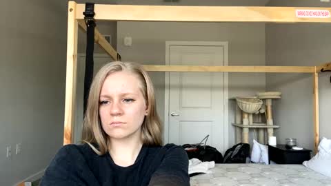 feyaa22 online show from February 13, 5:01 pm