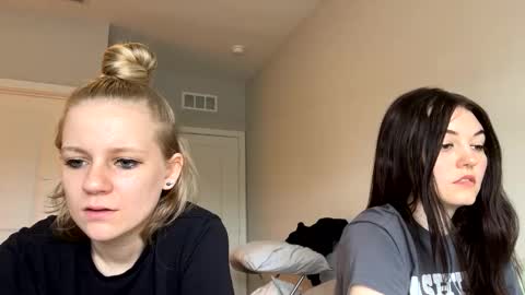 feyaa22 online show from January 17, 4:26 pm