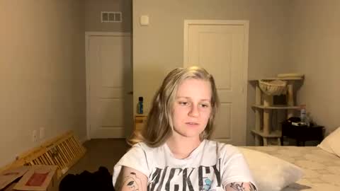 feyaa22 online show from March 12, 12:53 am