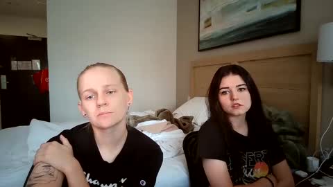 feyaa22 online show from September 15, 7:32 pm