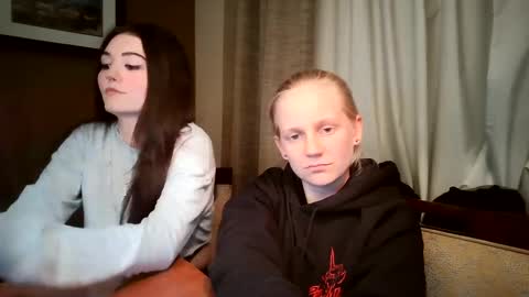 feyaa22 online show from October 3, 4:17 am