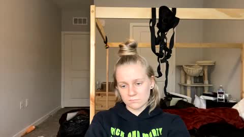 feyaa22 online show from February 24, 8:14 pm