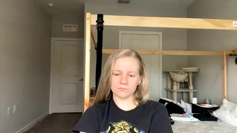 feyaa22 online show from February 22, 4:37 pm