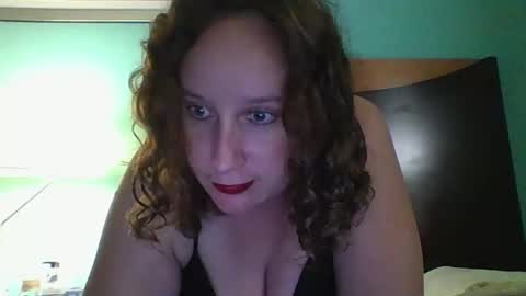 Crystal online show from May 9, 2:02 am
