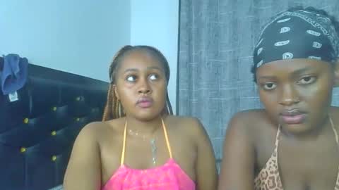 godess_lunah online show from May 10, 9:17 pm