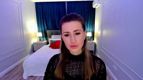 Olivia online show from January 18, 7:43 pm