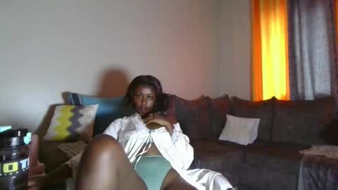 goldiecandy online show from March 17, 12:42 pm