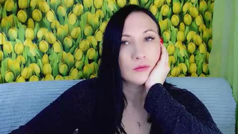 goldmoonn online show from March 18, 5:40 pm