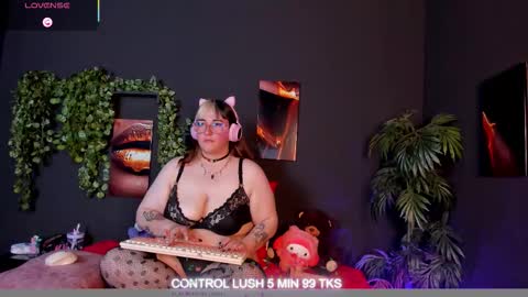 gomory_kitty online show from March 8, 4:00 pm