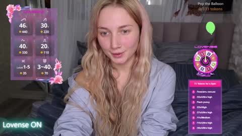 goodgirl0024 online show from December 26, 8:32 pm