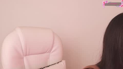 Rose  online show from December 2, 9:33 am