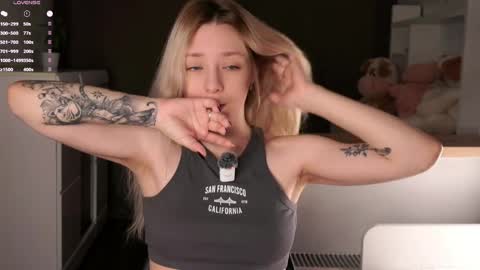 Luna online show from April 21, 1:42 am