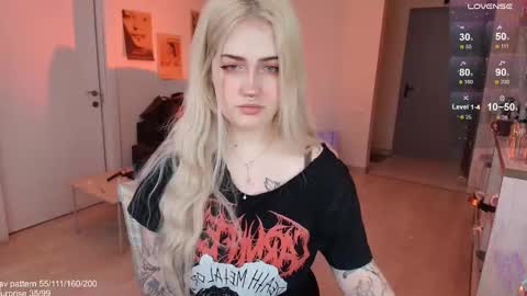 traumfrau Kira angel face devil eyes I SELL A LOT VIDEO IN GALLERY online show from March 20, 12:54 pm