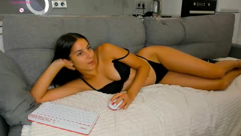 grace_louis online show from October 22, 2:11 pm