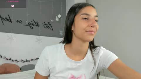 grace_louis online show from October 11, 4:06 am